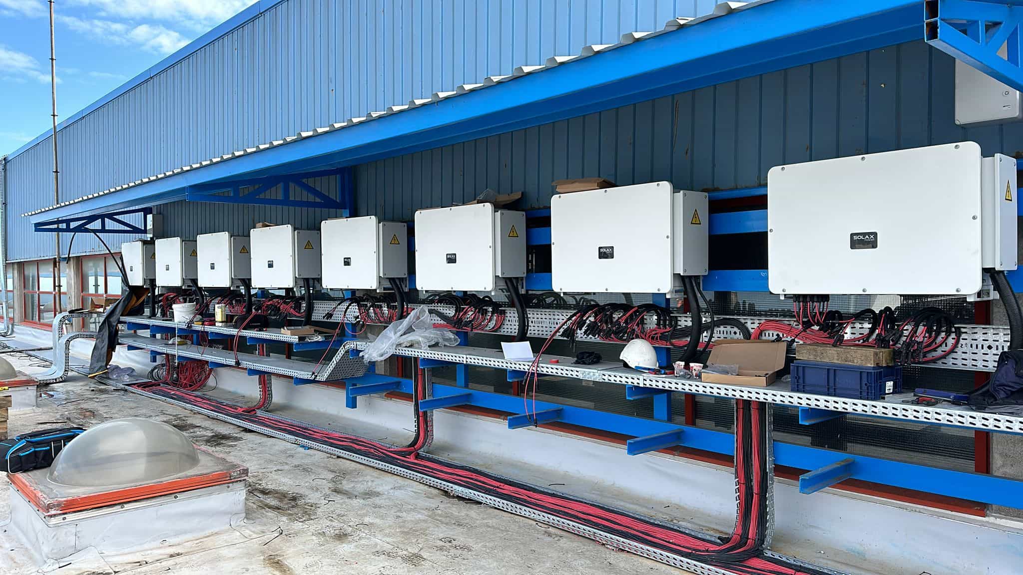 1748596713758233.jpg Istanbul, Turkey  SolaX Forth inverters  Legrand Group Project  1MW.jpg